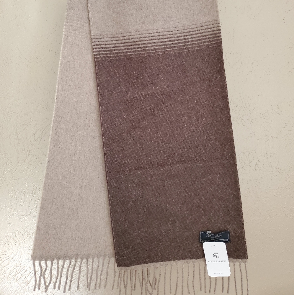 NWT 100% wool scarf